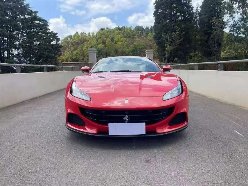 Ferrari Portofino  из Китая