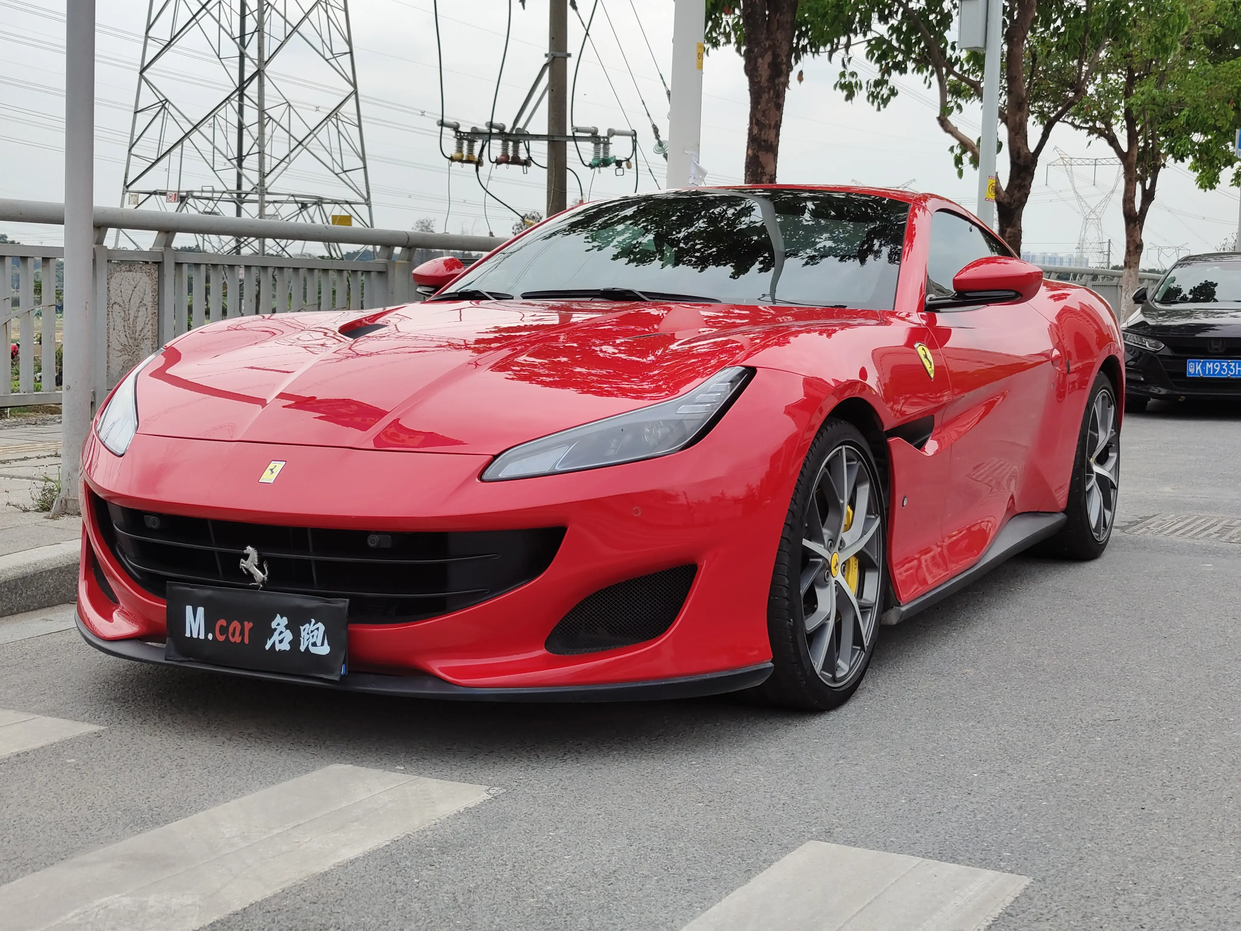 Ferrari Portofino  из Китая