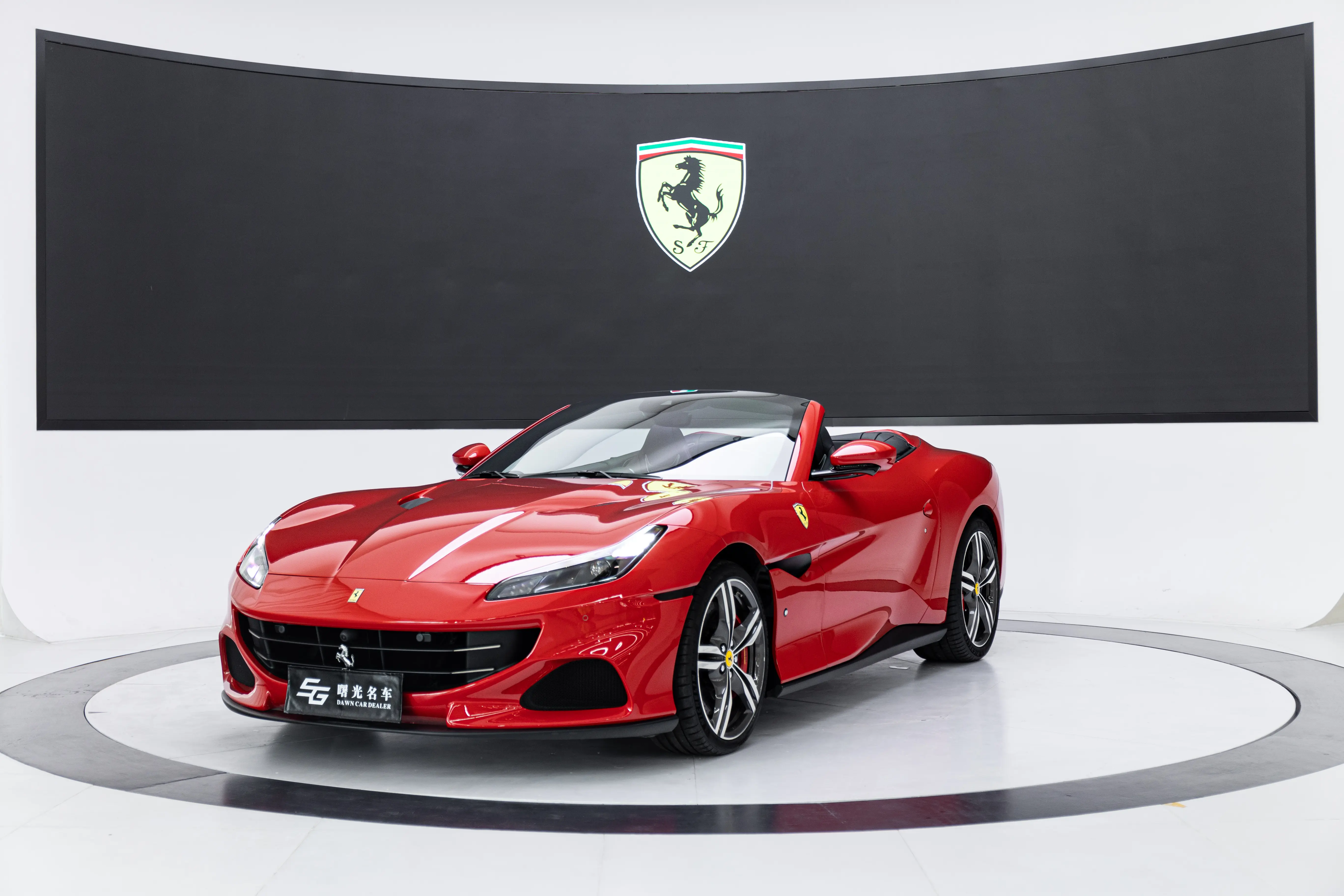 Ferrari Portofino  из Китая