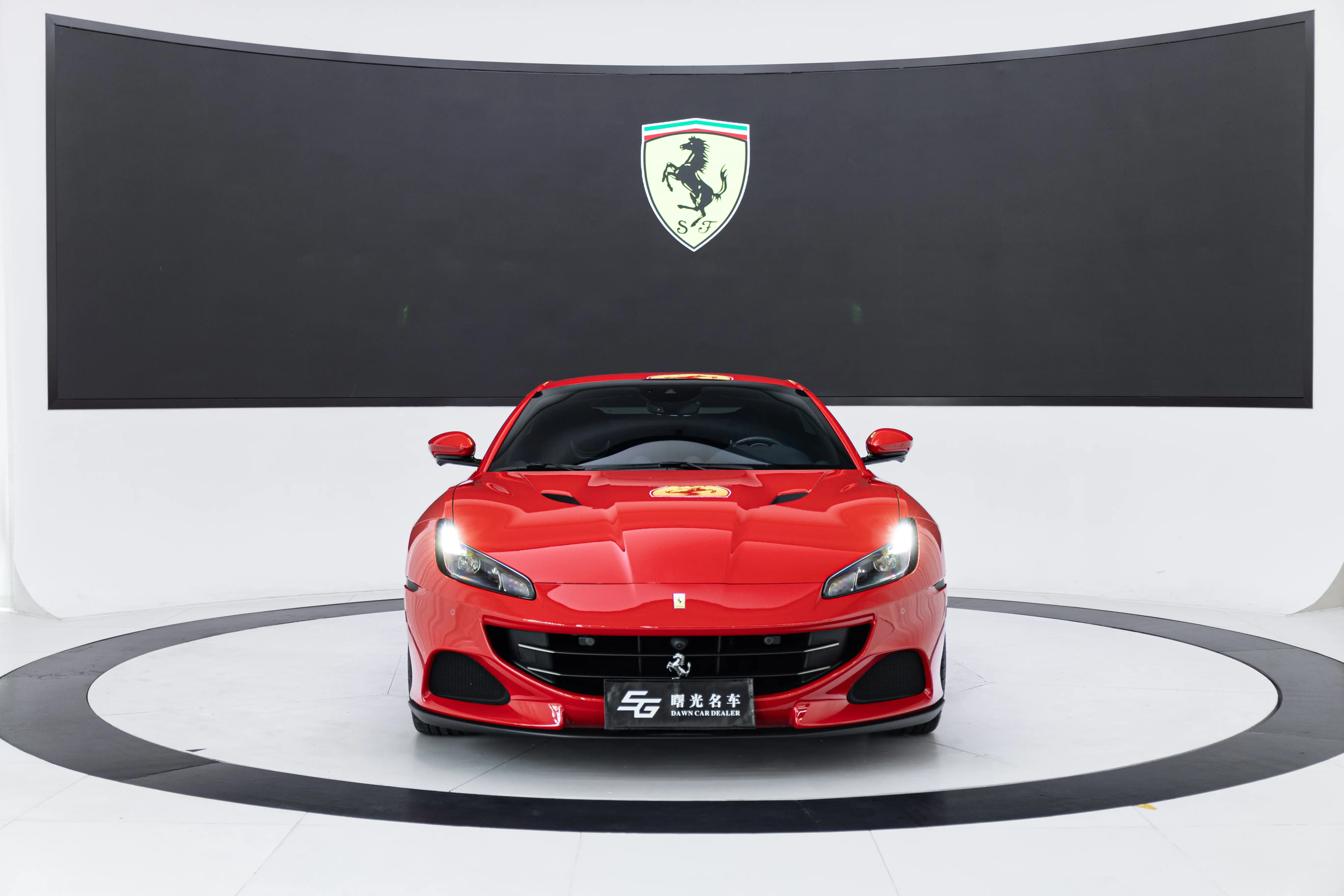 Ferrari Portofino  из Китая