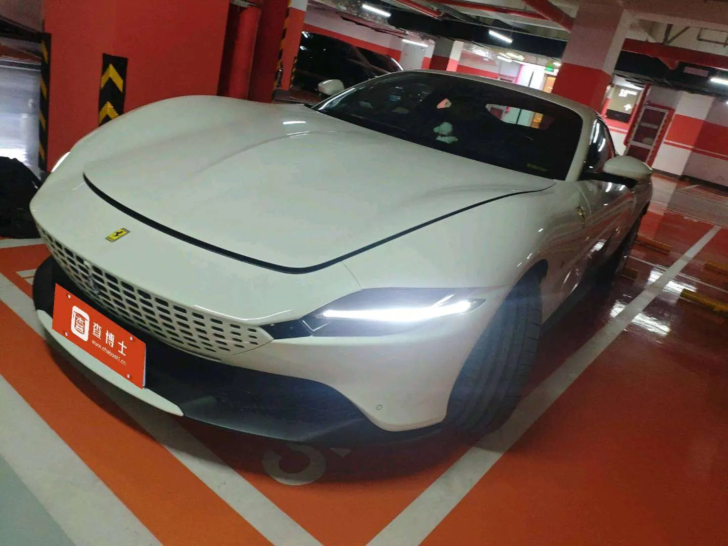 Ferrari Roma  из Китая