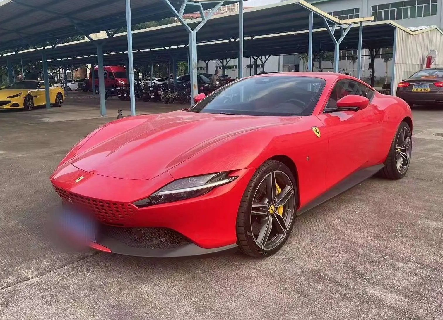 Ferrari Roma  из Китая