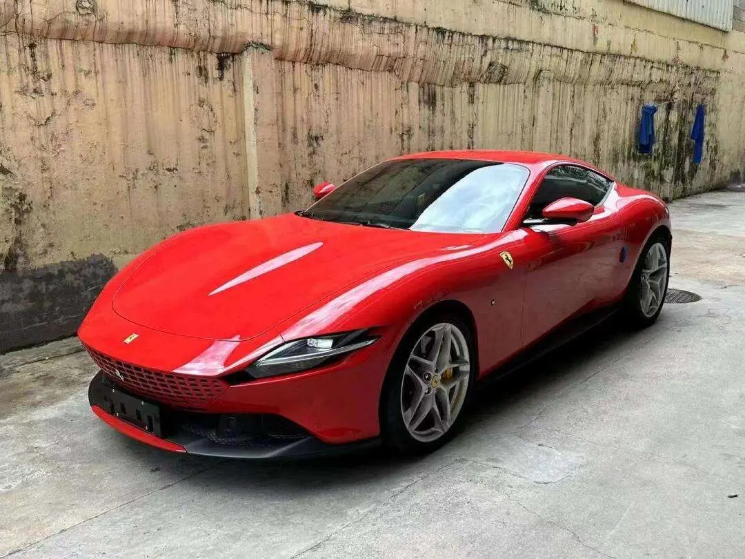 Ferrari Roma  из Китая