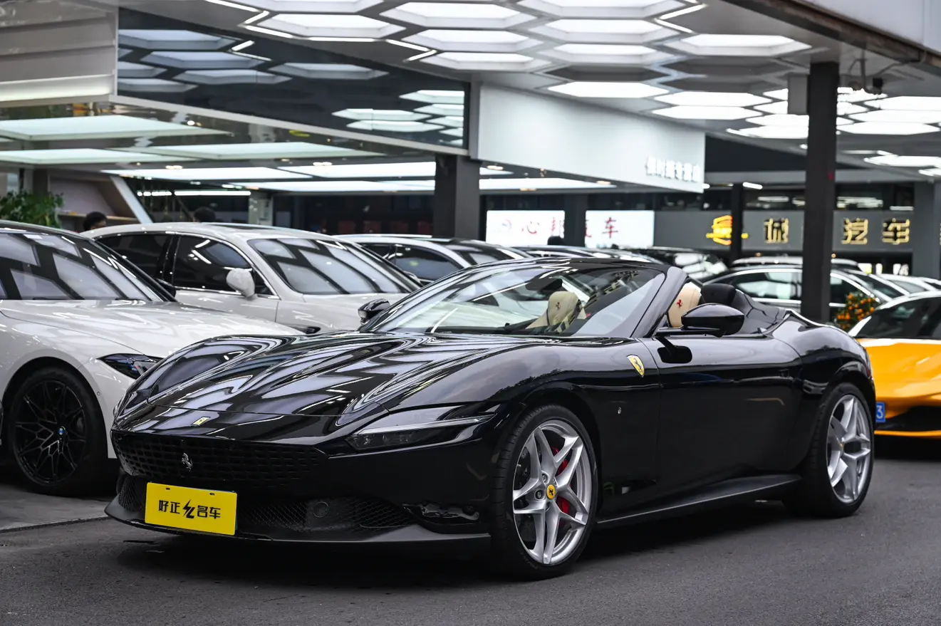 Ferrari Roma  из Китая
