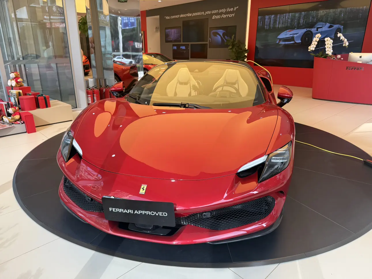 Ferrari 296  из Китая