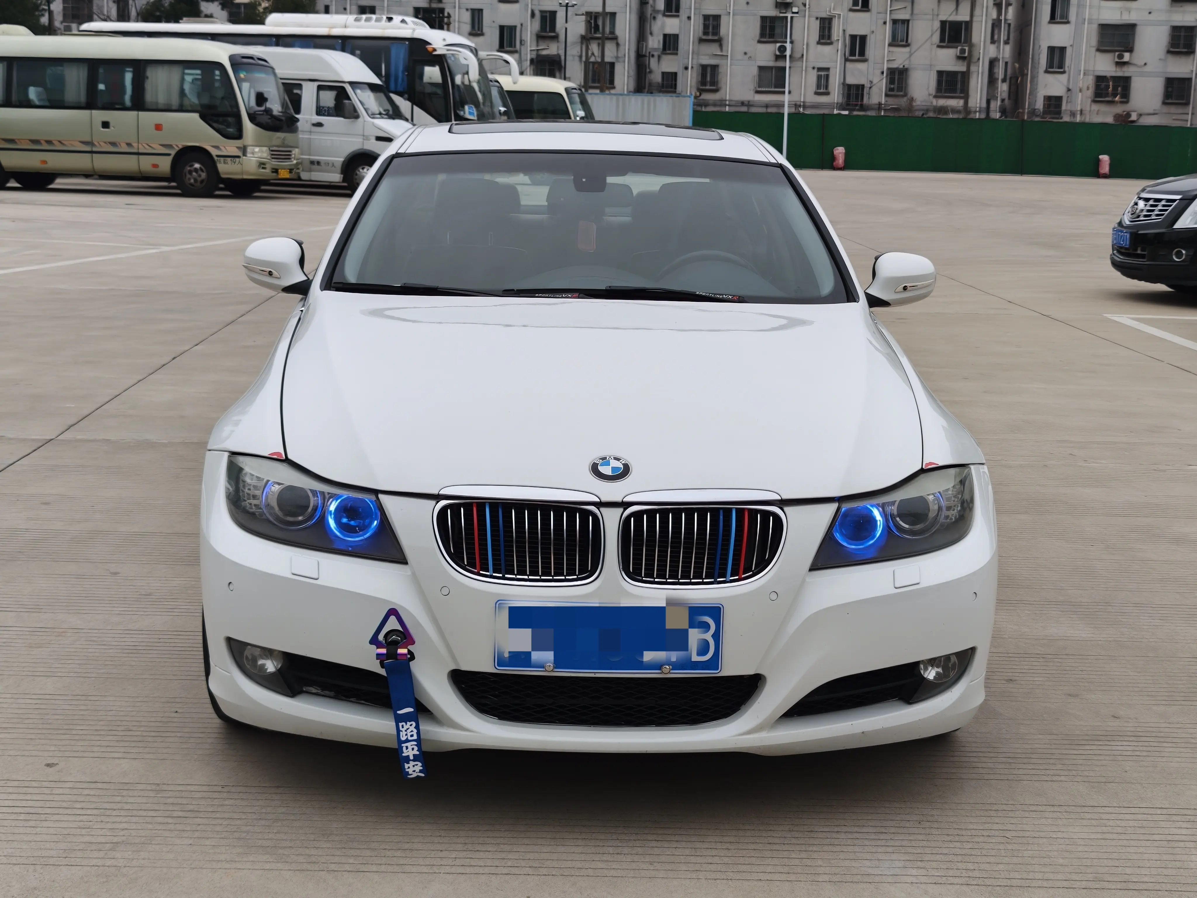 BMW 3 Series  из Китая