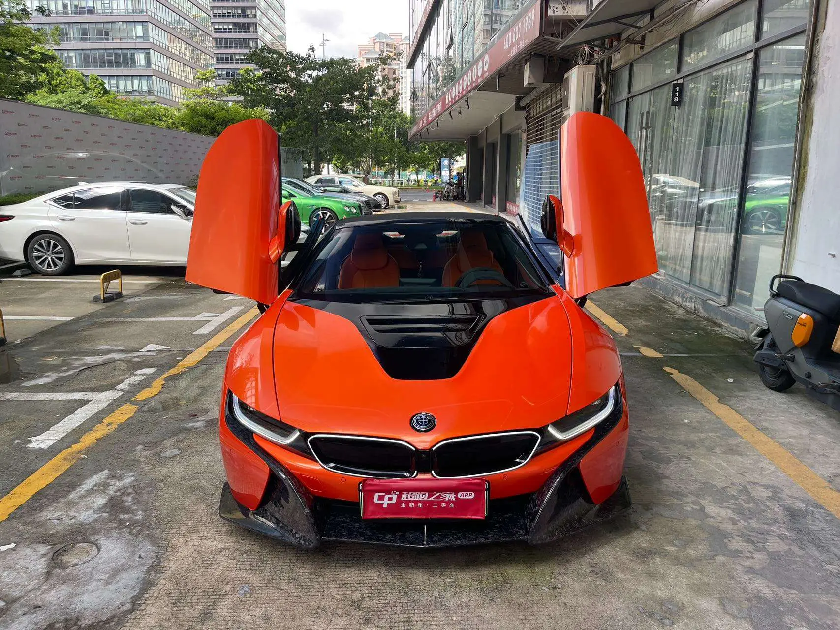 BMW i8  из Китая