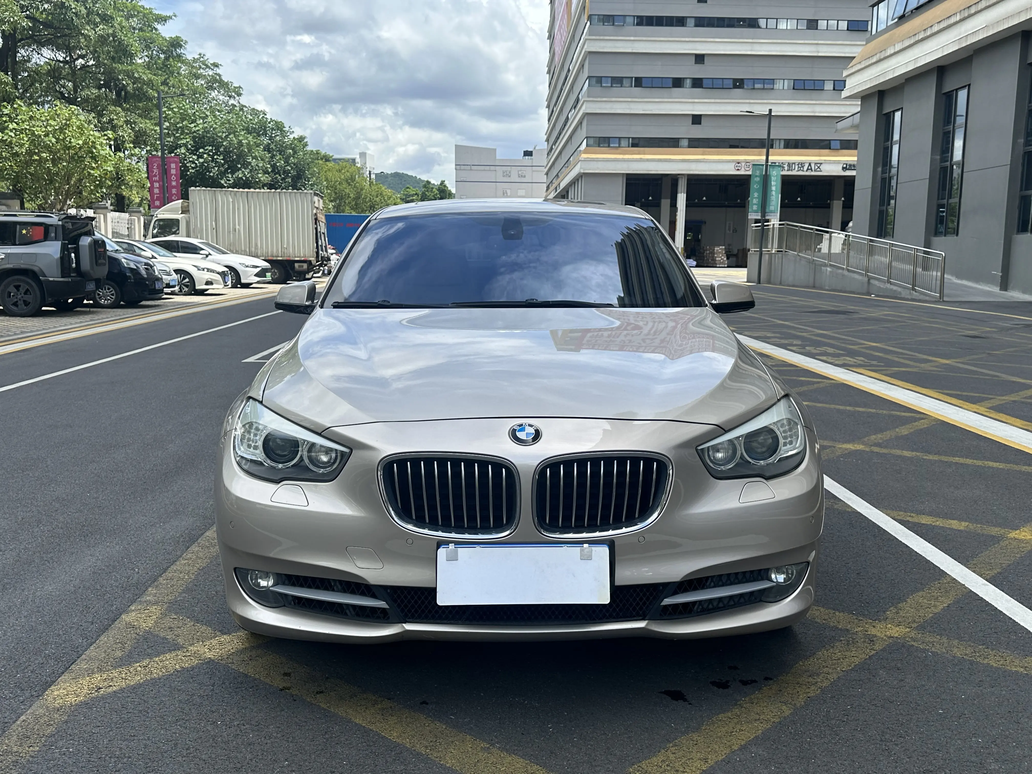 BMW 5 Series GT  из Китая