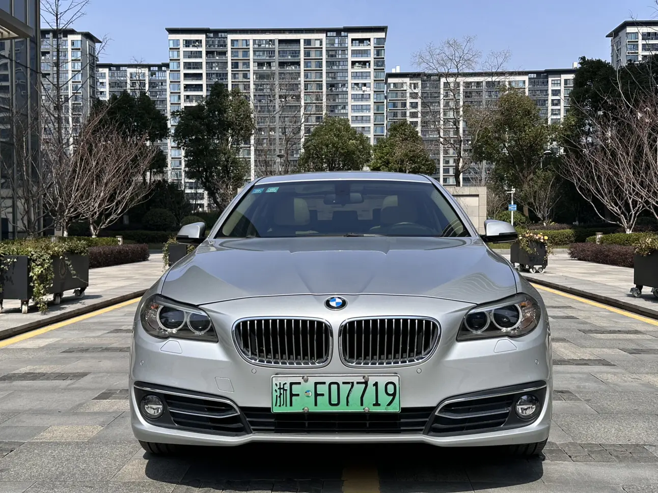 BMW 5 Series PHEV  из Китая