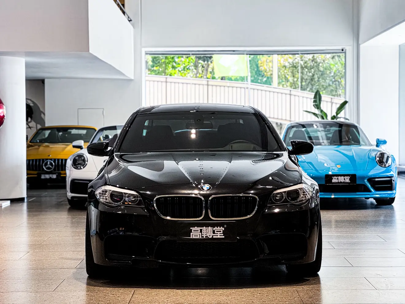 BMW M5  из Китая