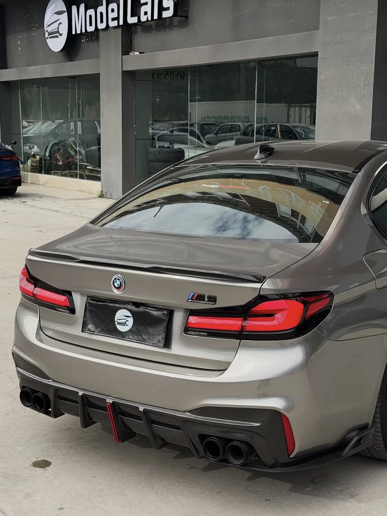 BMW M5  из Китая