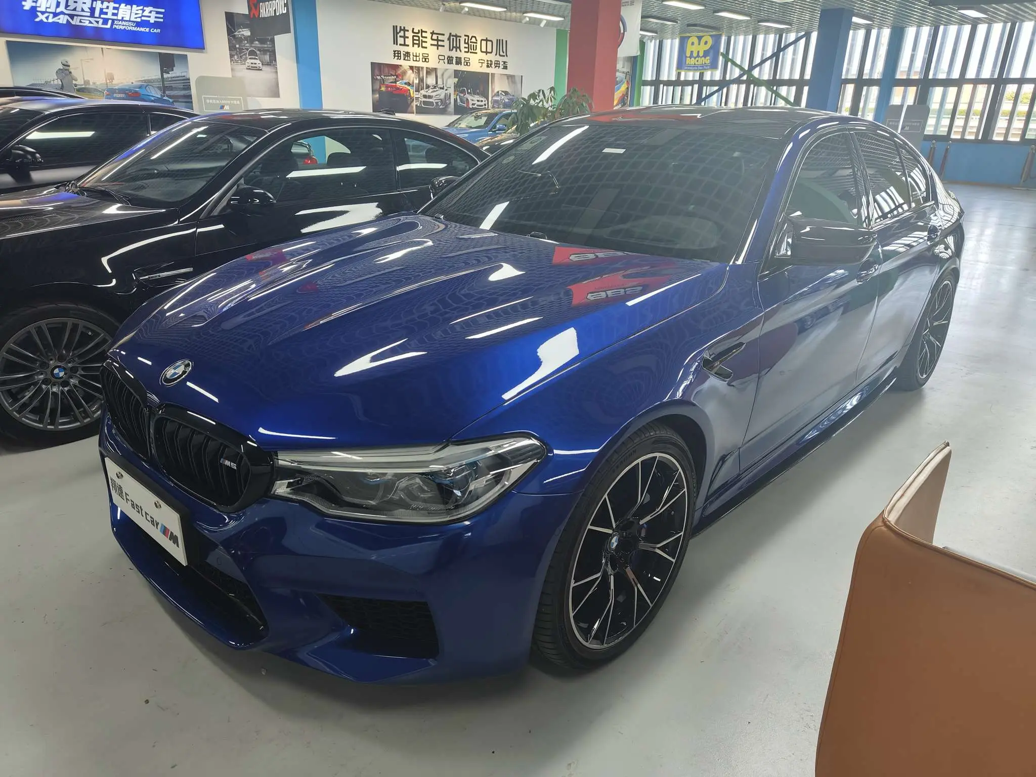 BMW M5  из Китая