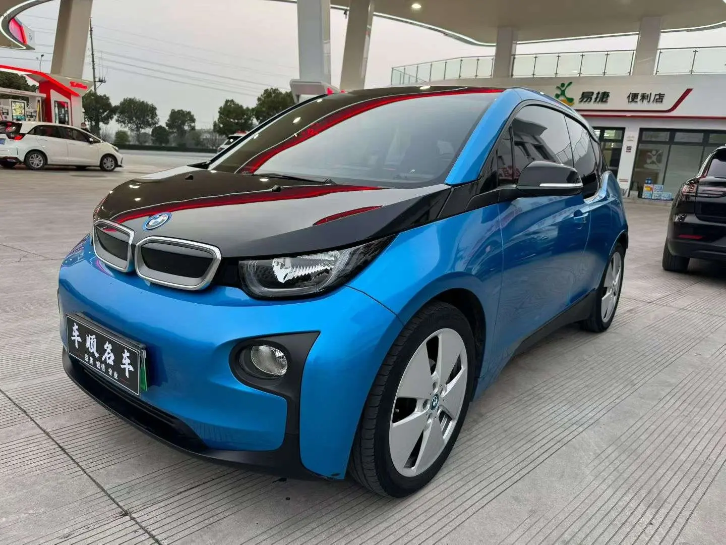 BMW i3  из Китая