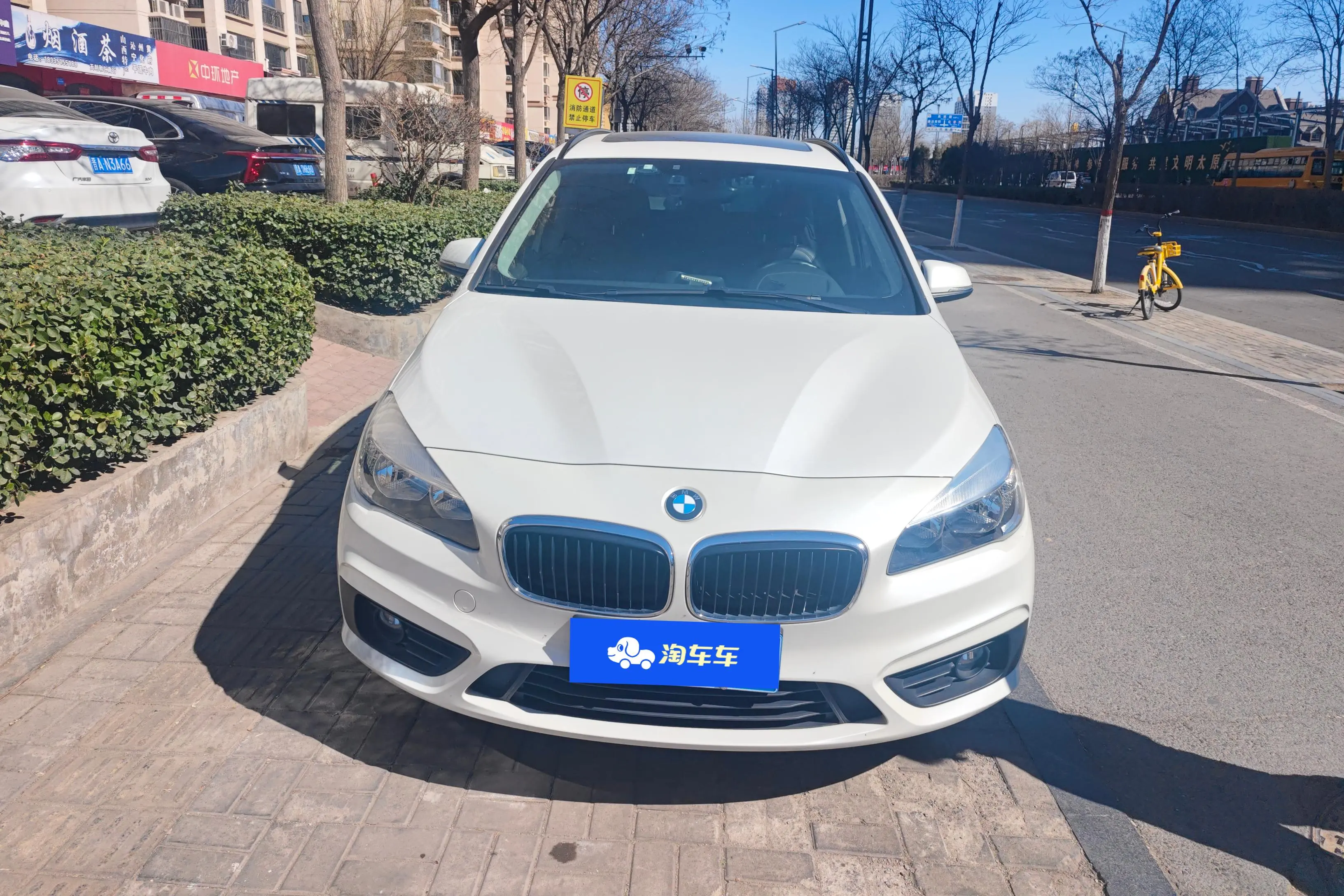 BMW 2 Series Active Tourer  из Китая