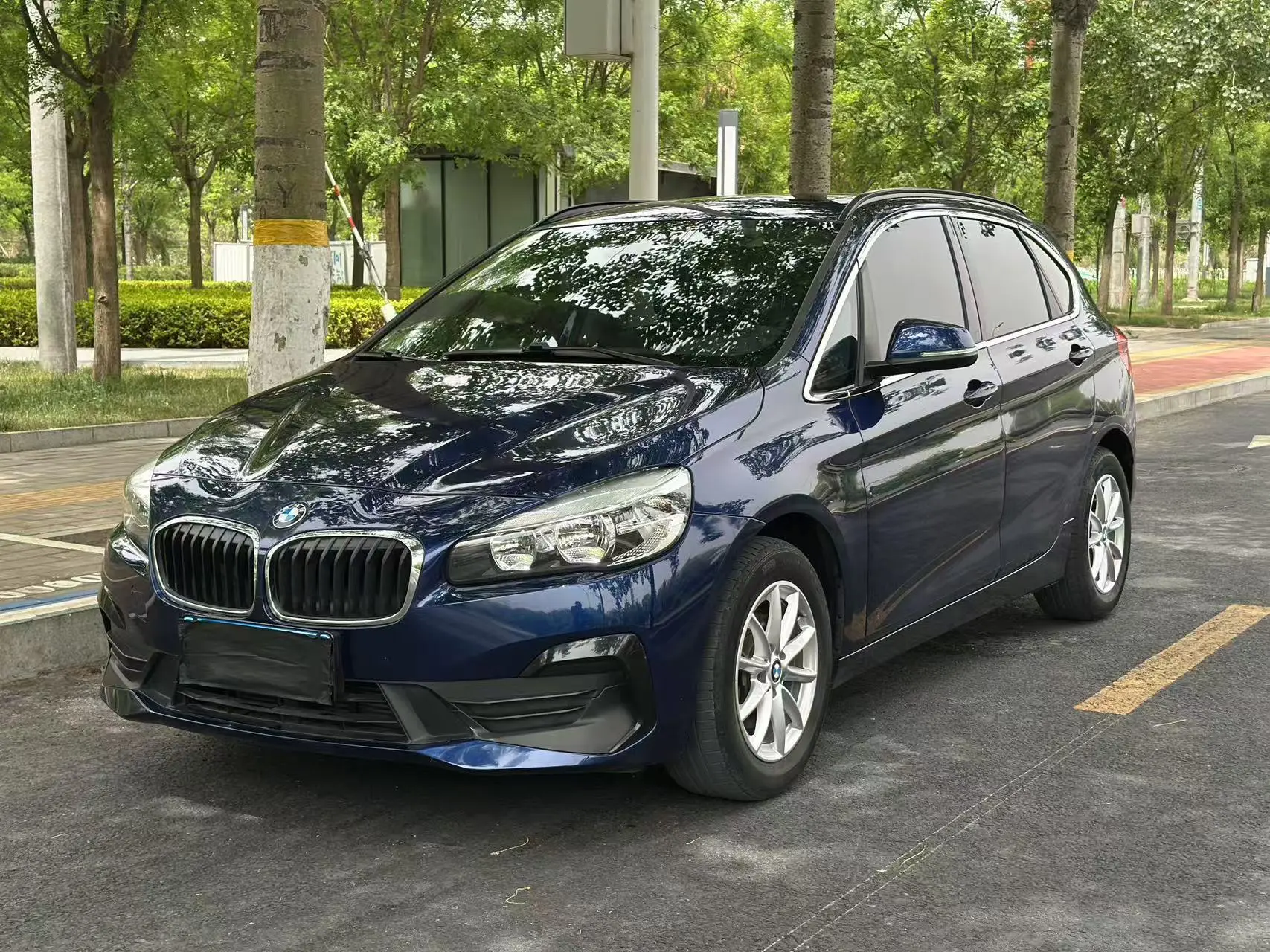 BMW 2 Series Active Tourer  из Китая