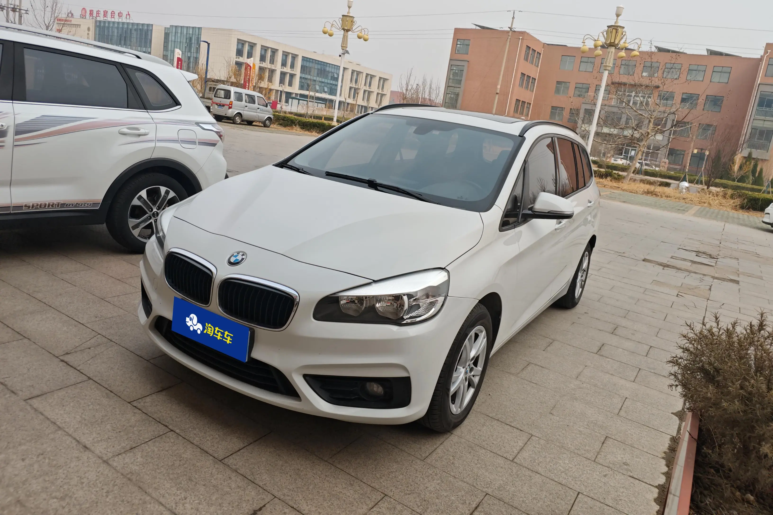 BMW 2 Series Active Tourer  из Китая