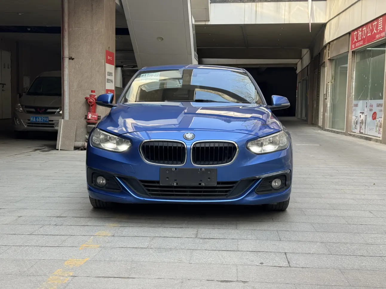 BMW 1 Series  из Китая