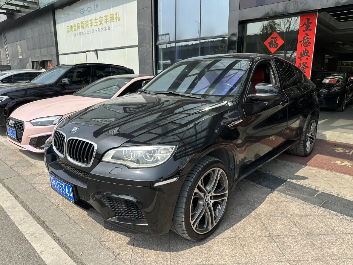 BMW X6 M  из Китая