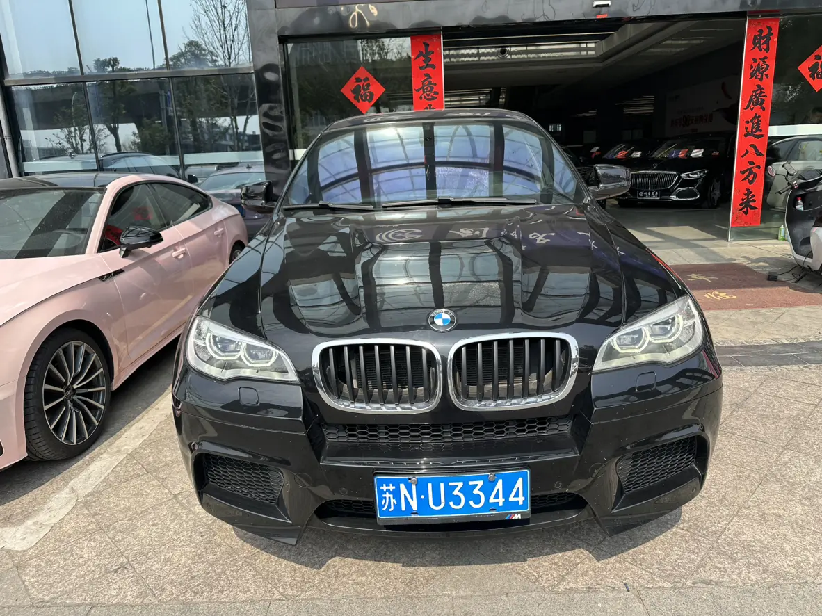 BMW X6 M  из Китая
