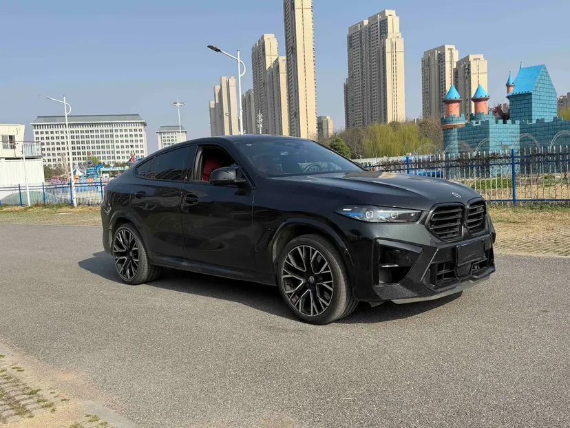 BMW X6 M  из Китая