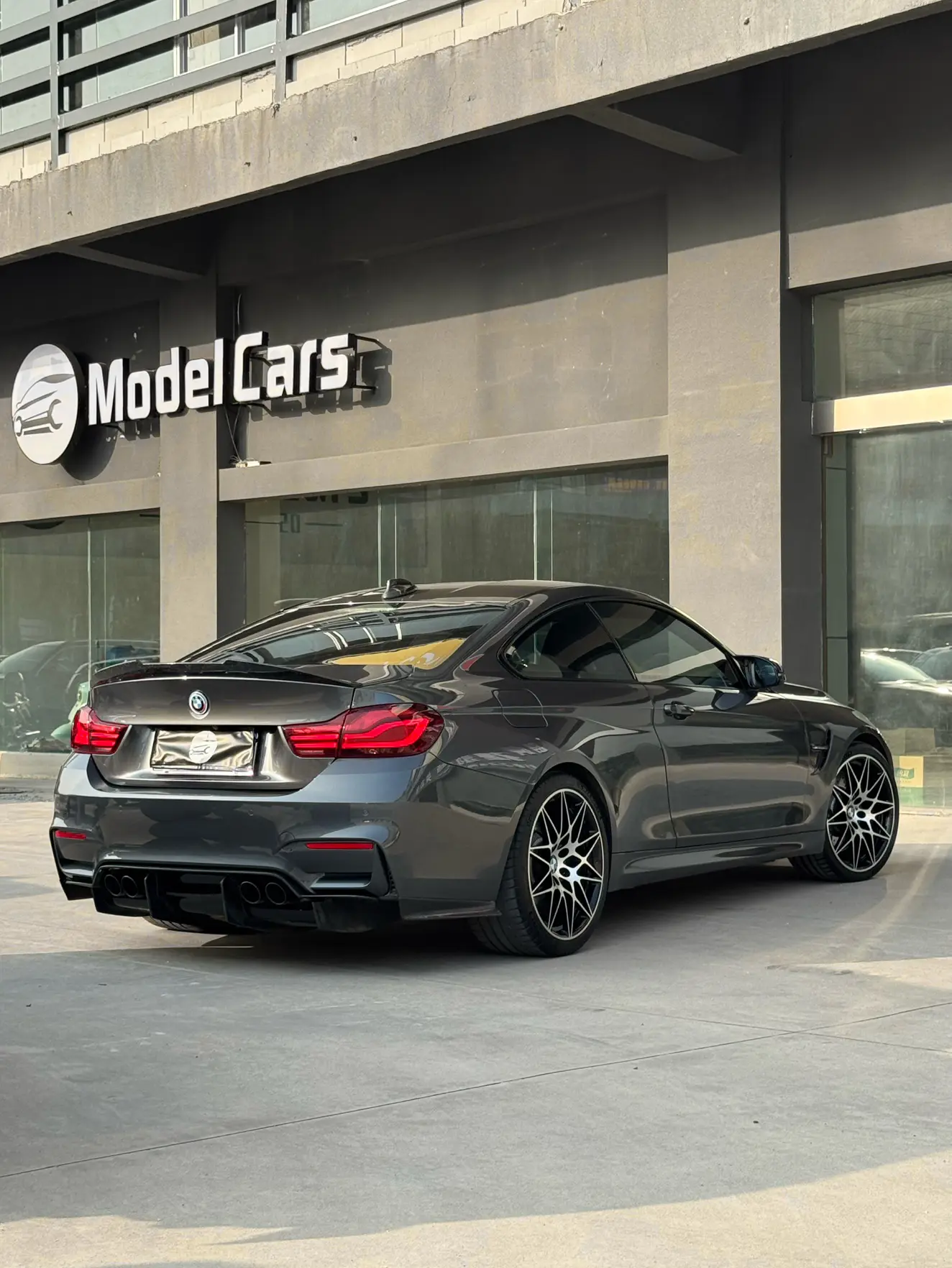 BMW M4  из Китая