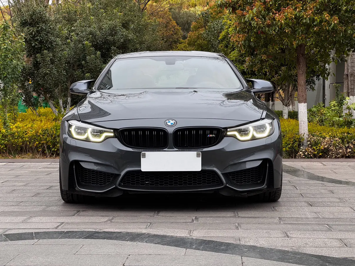 BMW M4  из Китая