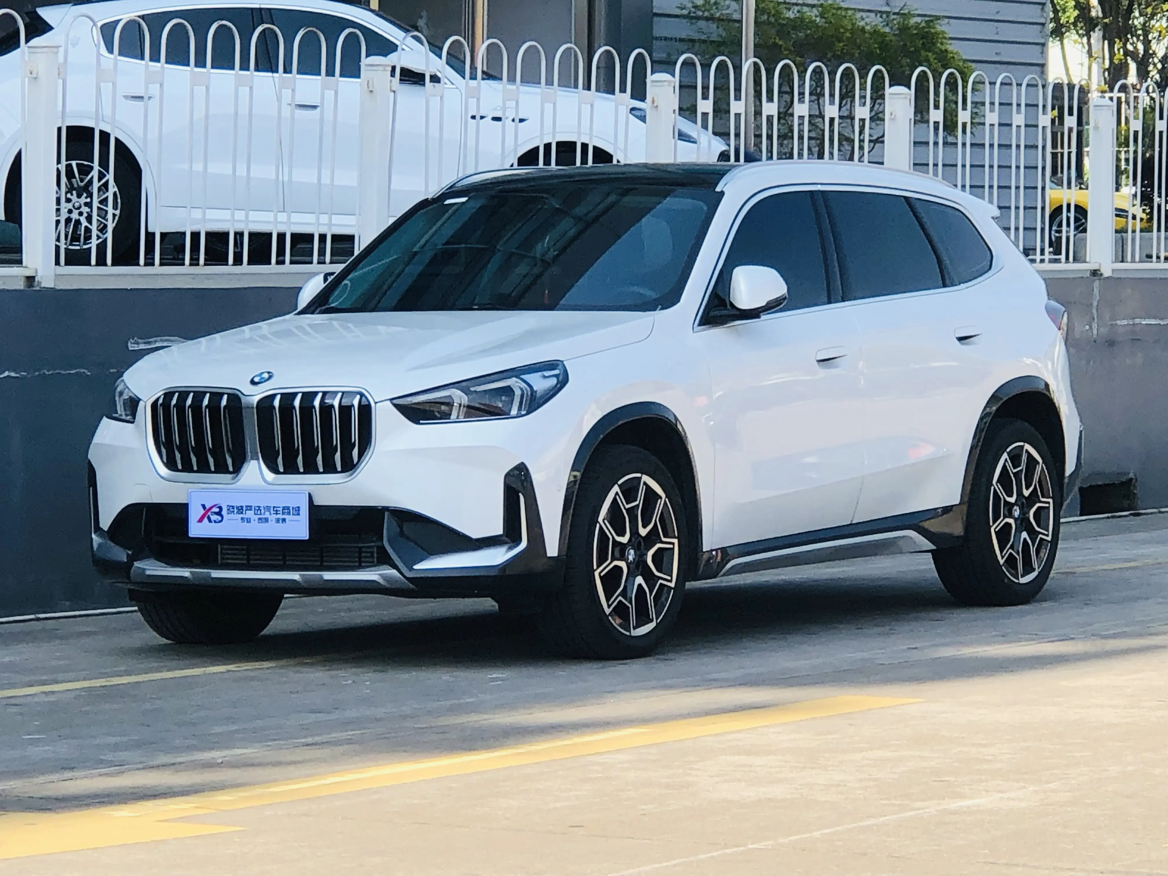 BMW X1