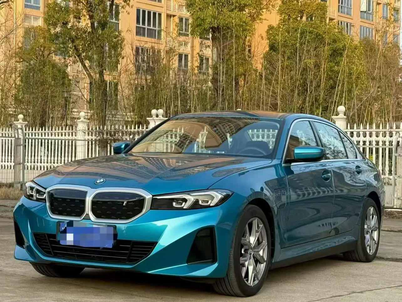 BMW i3