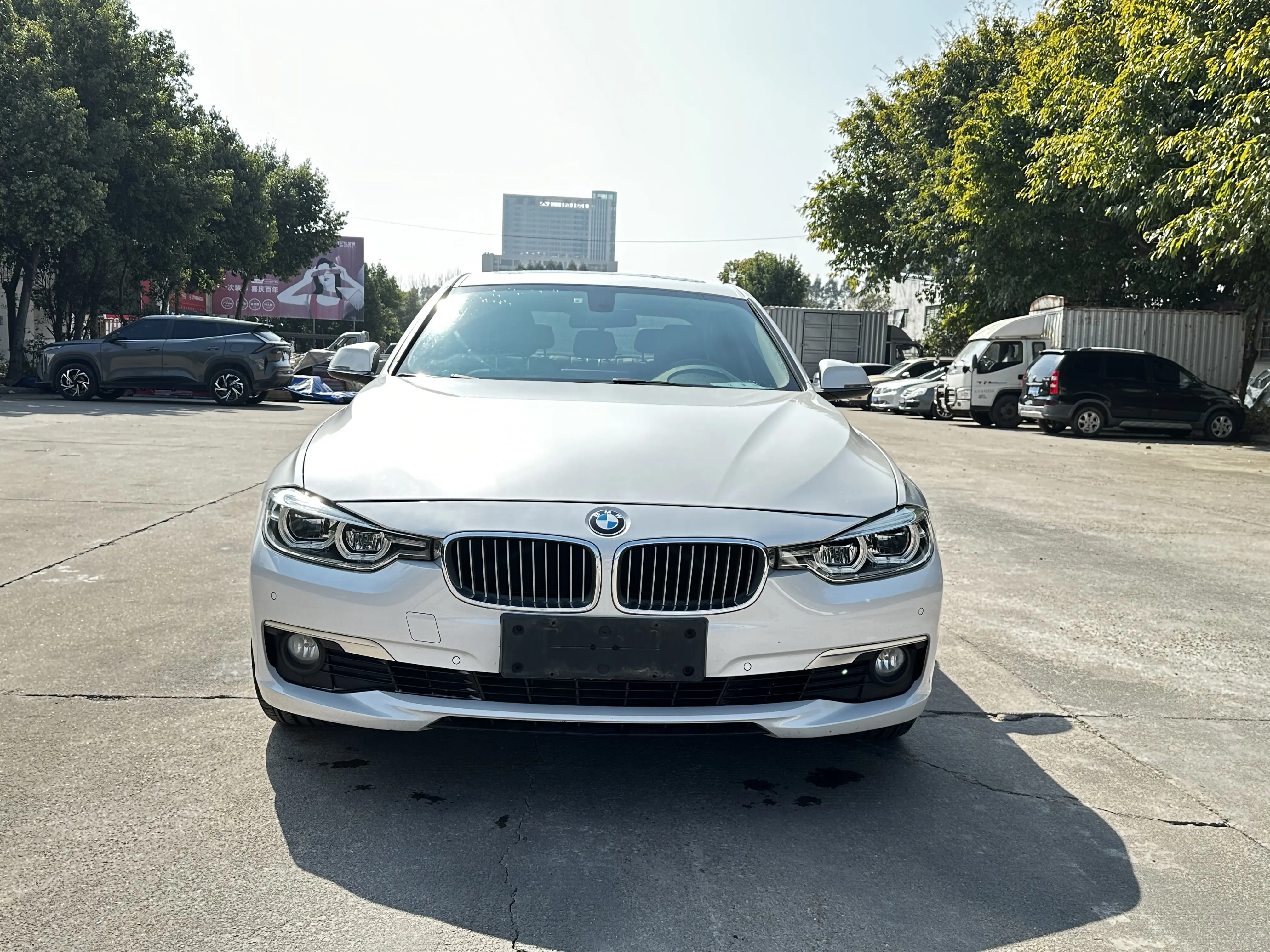 BMW 3 Series  из Китая