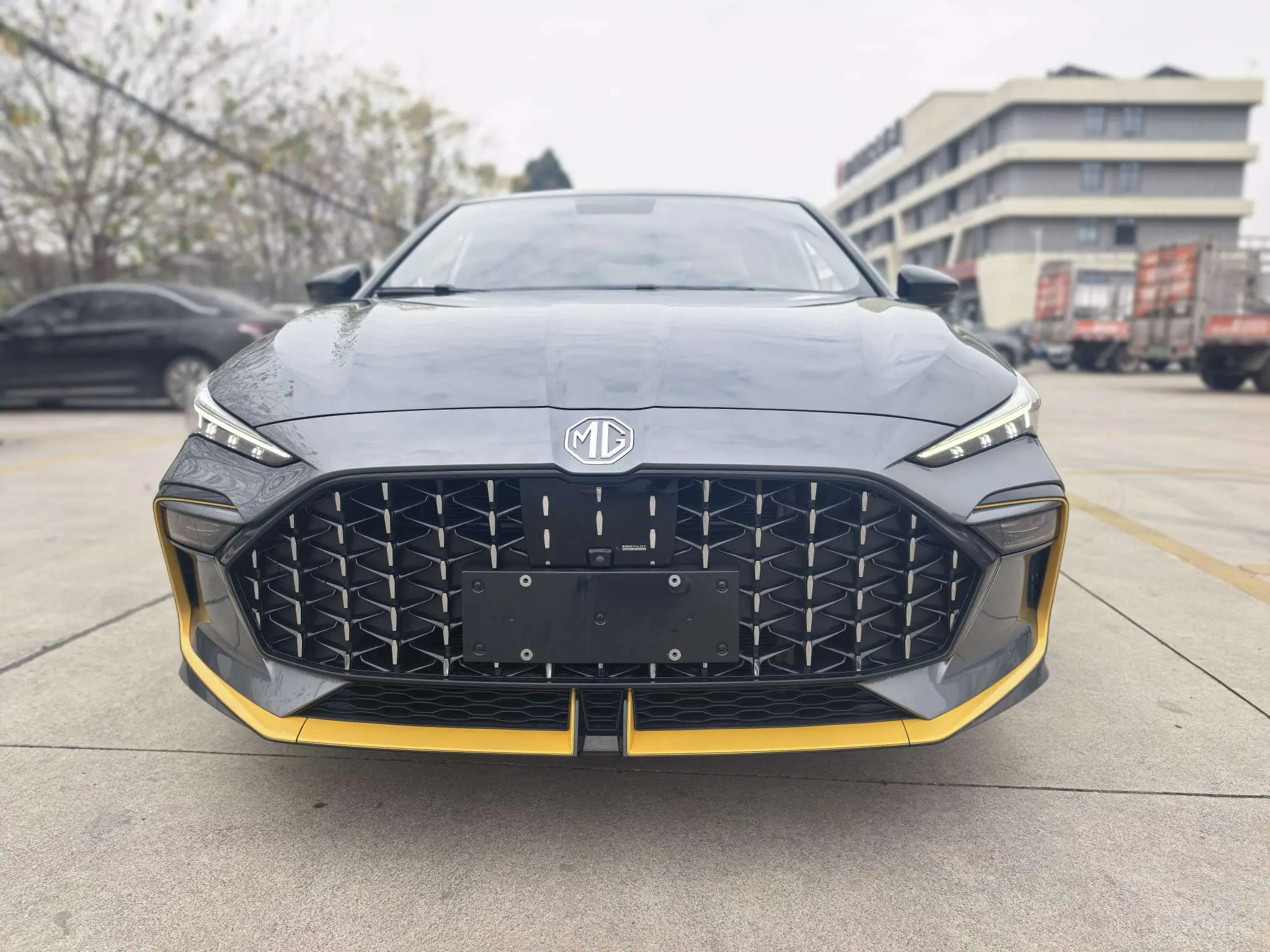 MG 6  из Китая