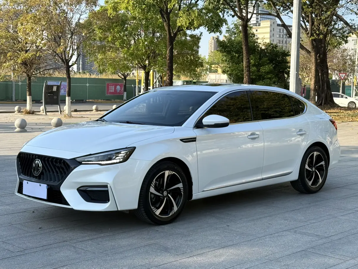 MG 6  из Китая