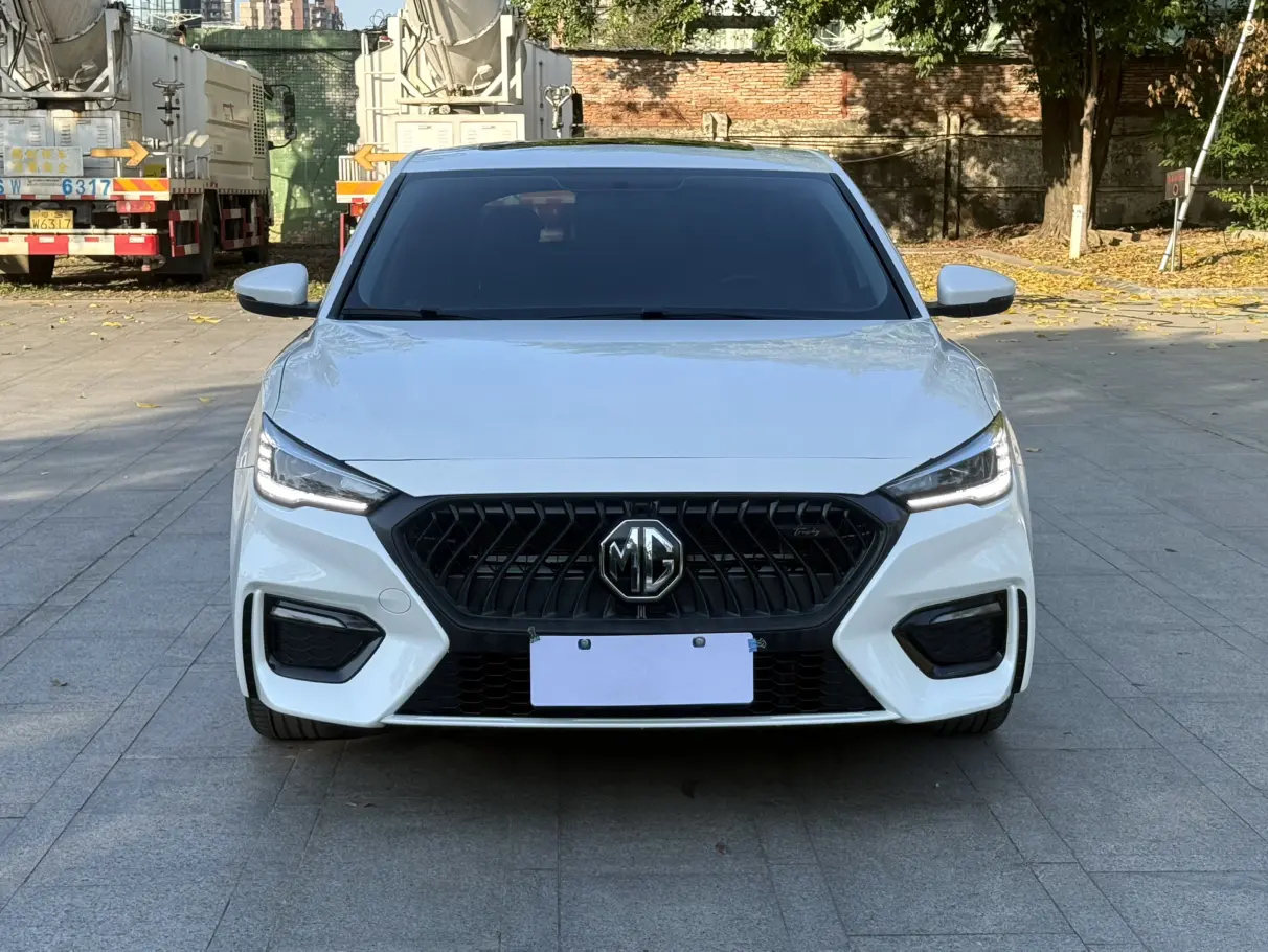 MG 6  из Китая