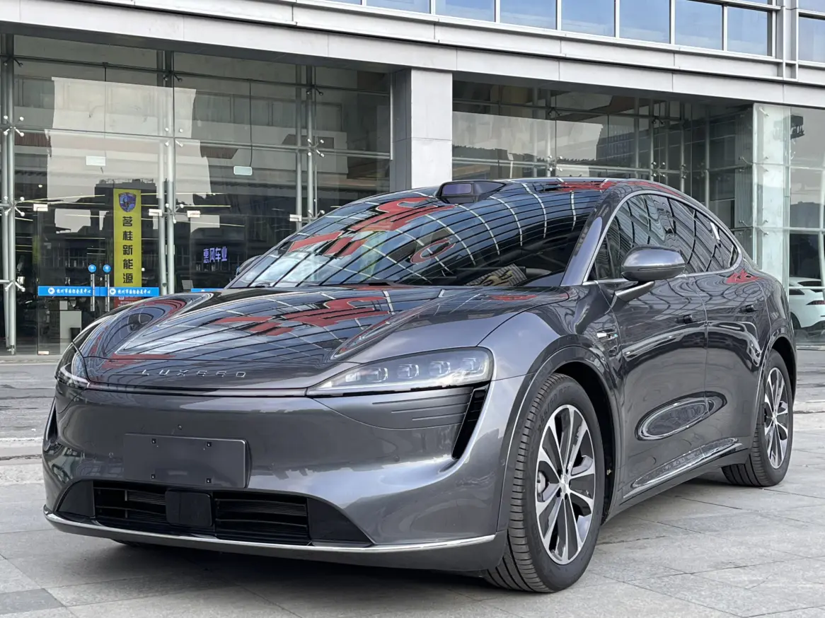 Luxeed Zhijie R7