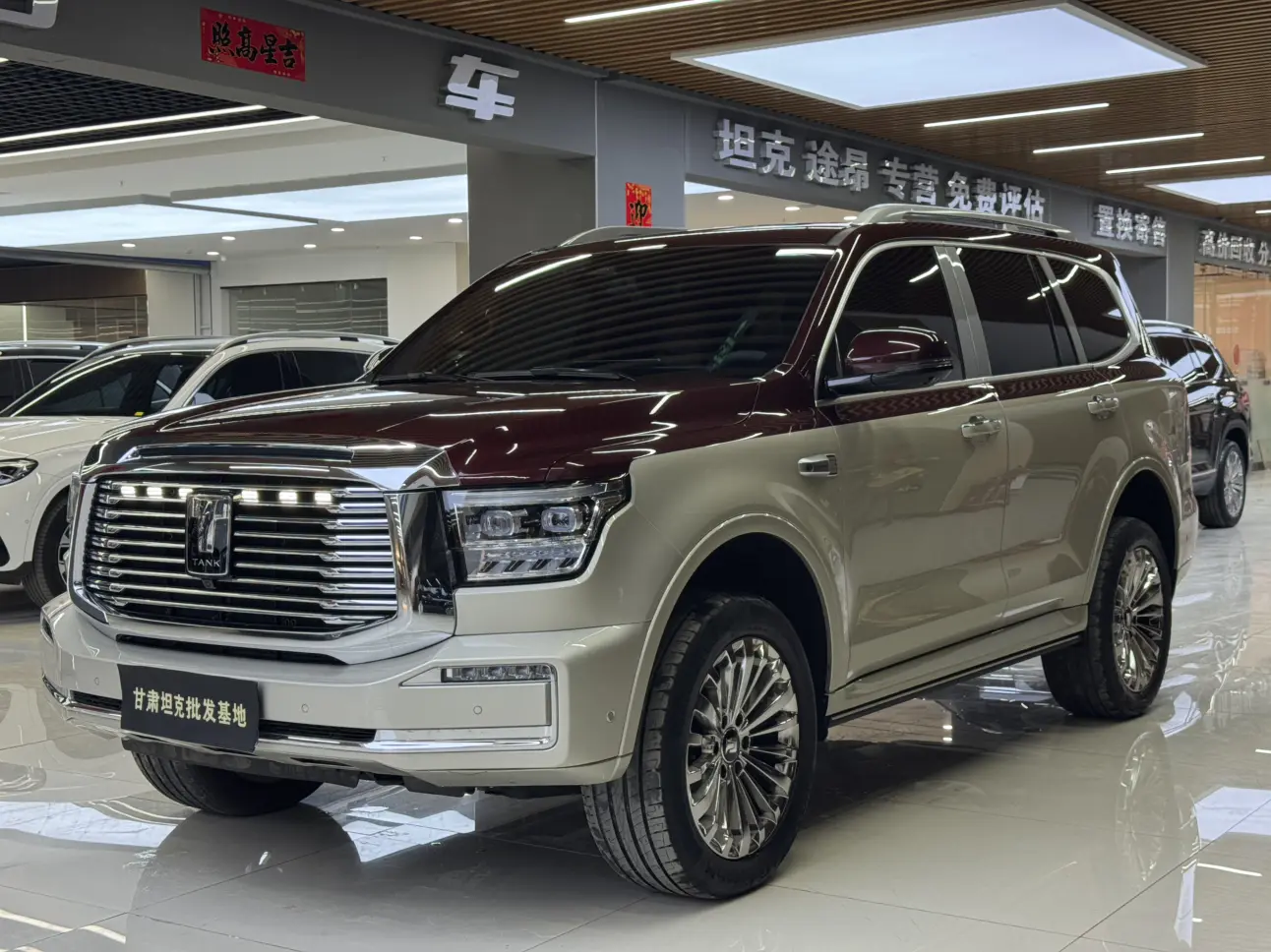 Tank 500  из Китая