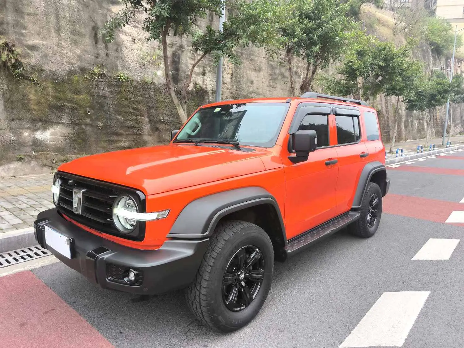 Tank 300  из Китая