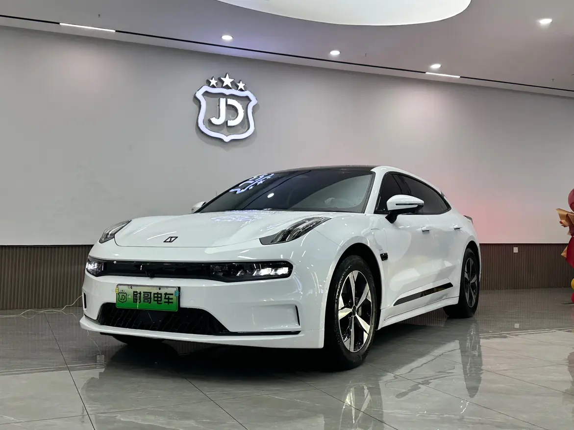ZEEKR 001