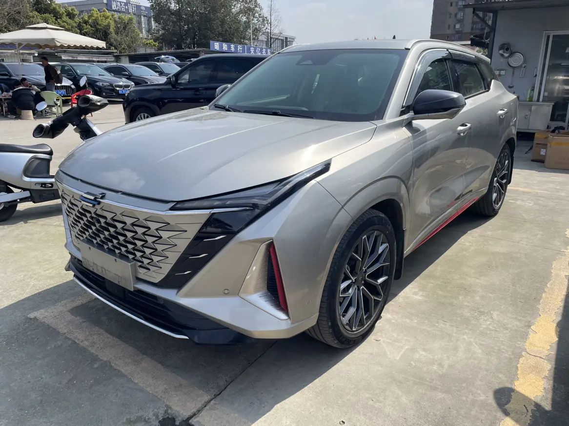 Oshan Changan Auchan Z6