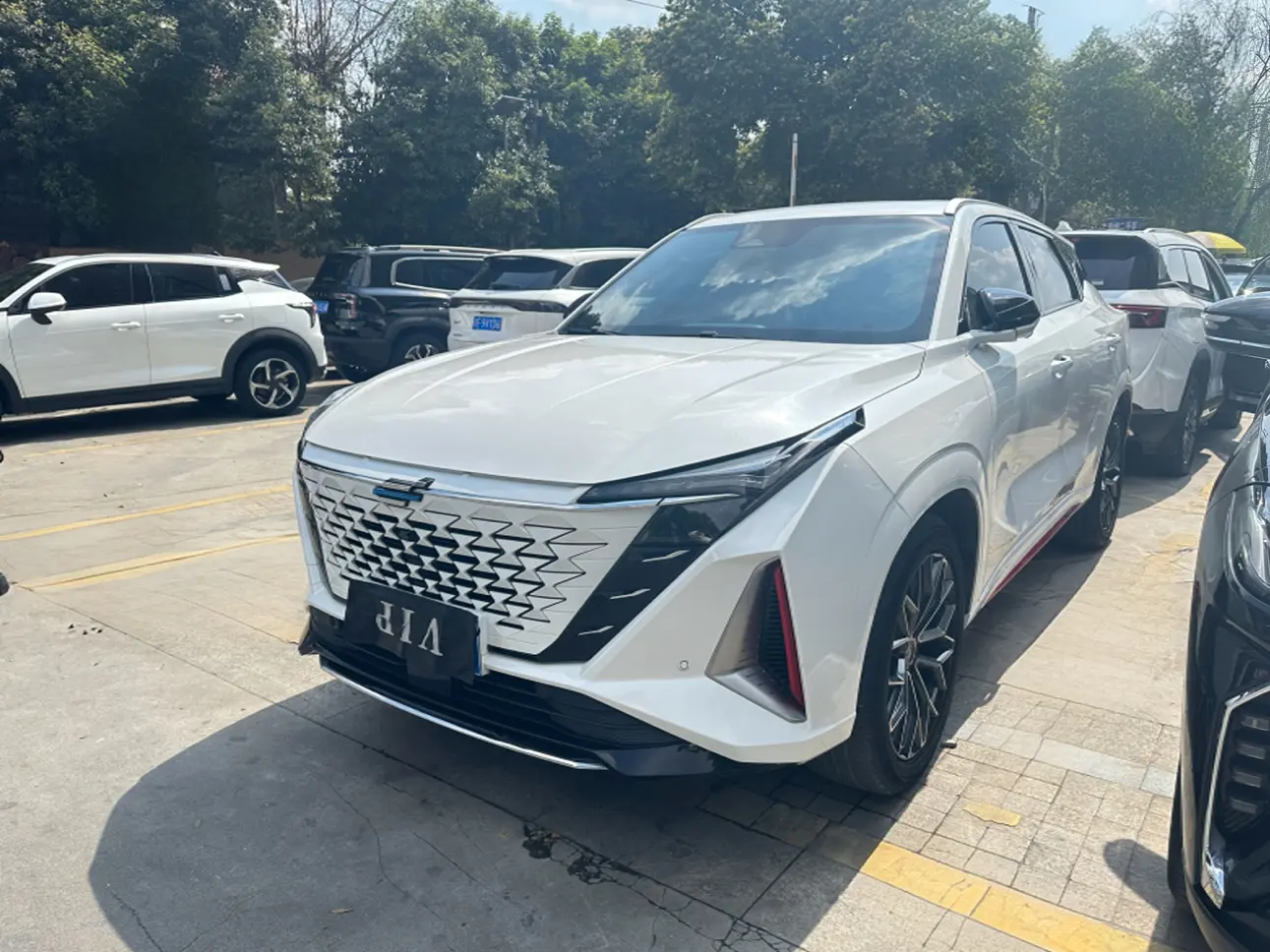 Oshan Changan Auchan Z6