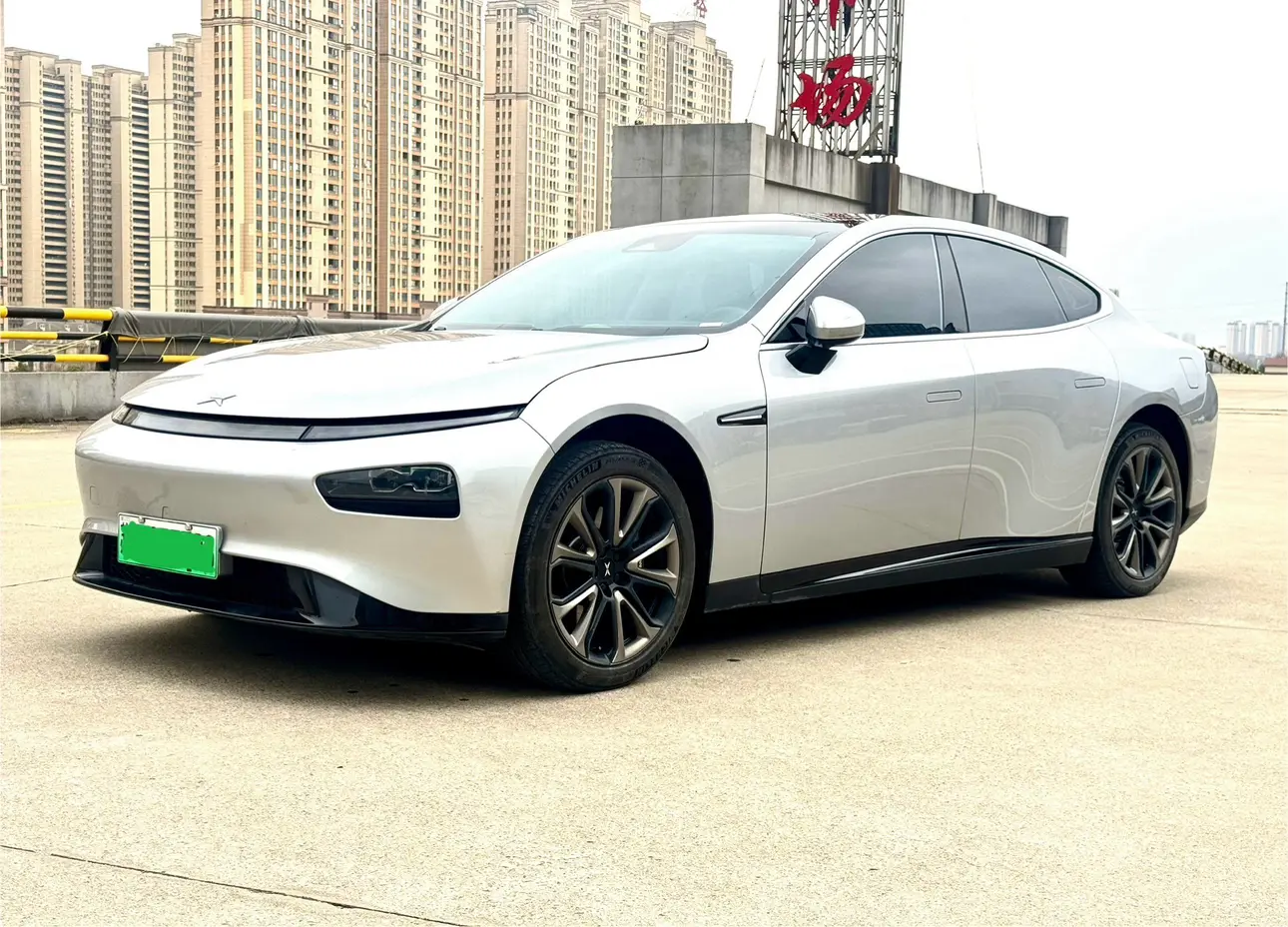 Xpeng P7
