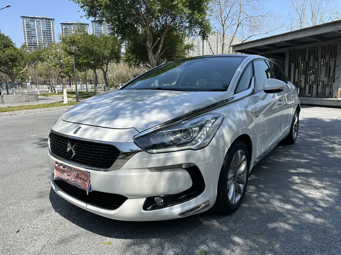 DS 5  из Китая