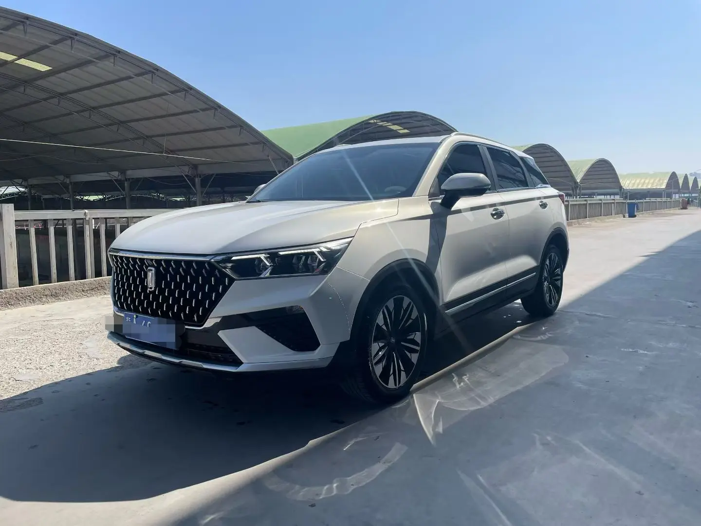 FAW Bestune T77