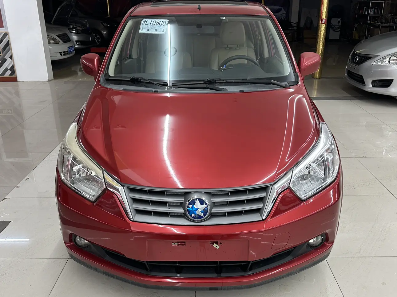 Kai Chen Venucia R50  из Китая