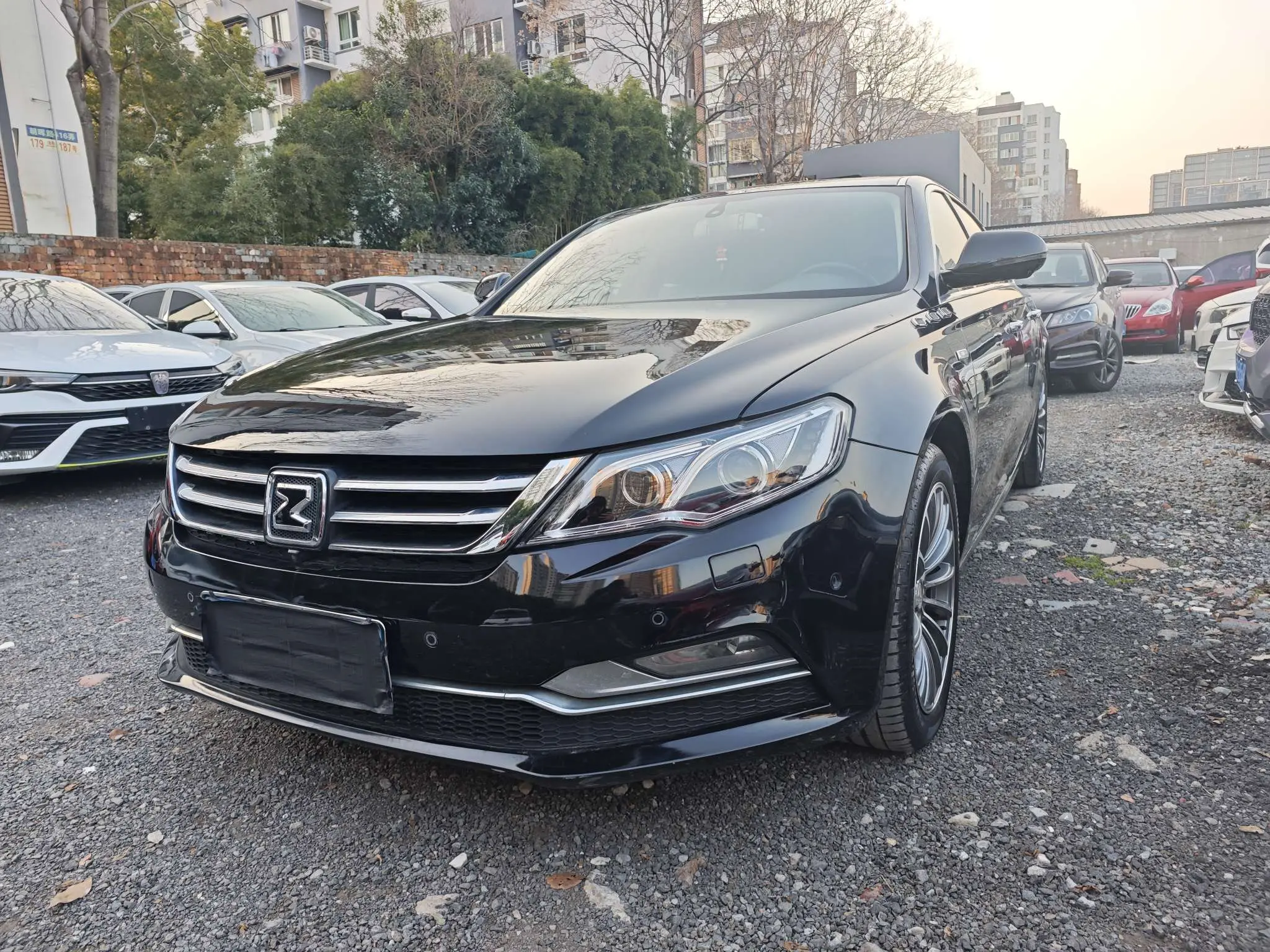 Zotye Z700