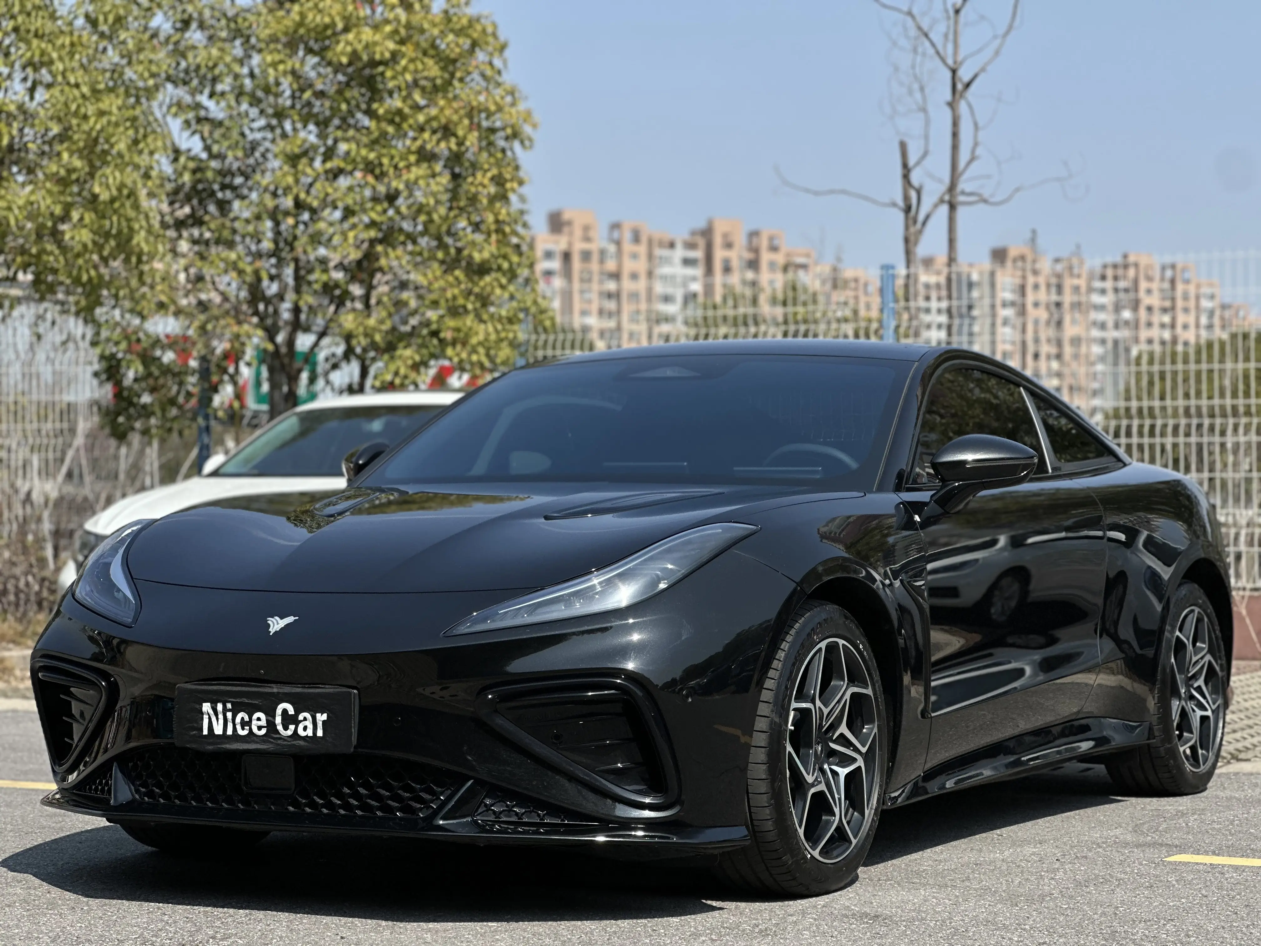 NETA Nezha GT