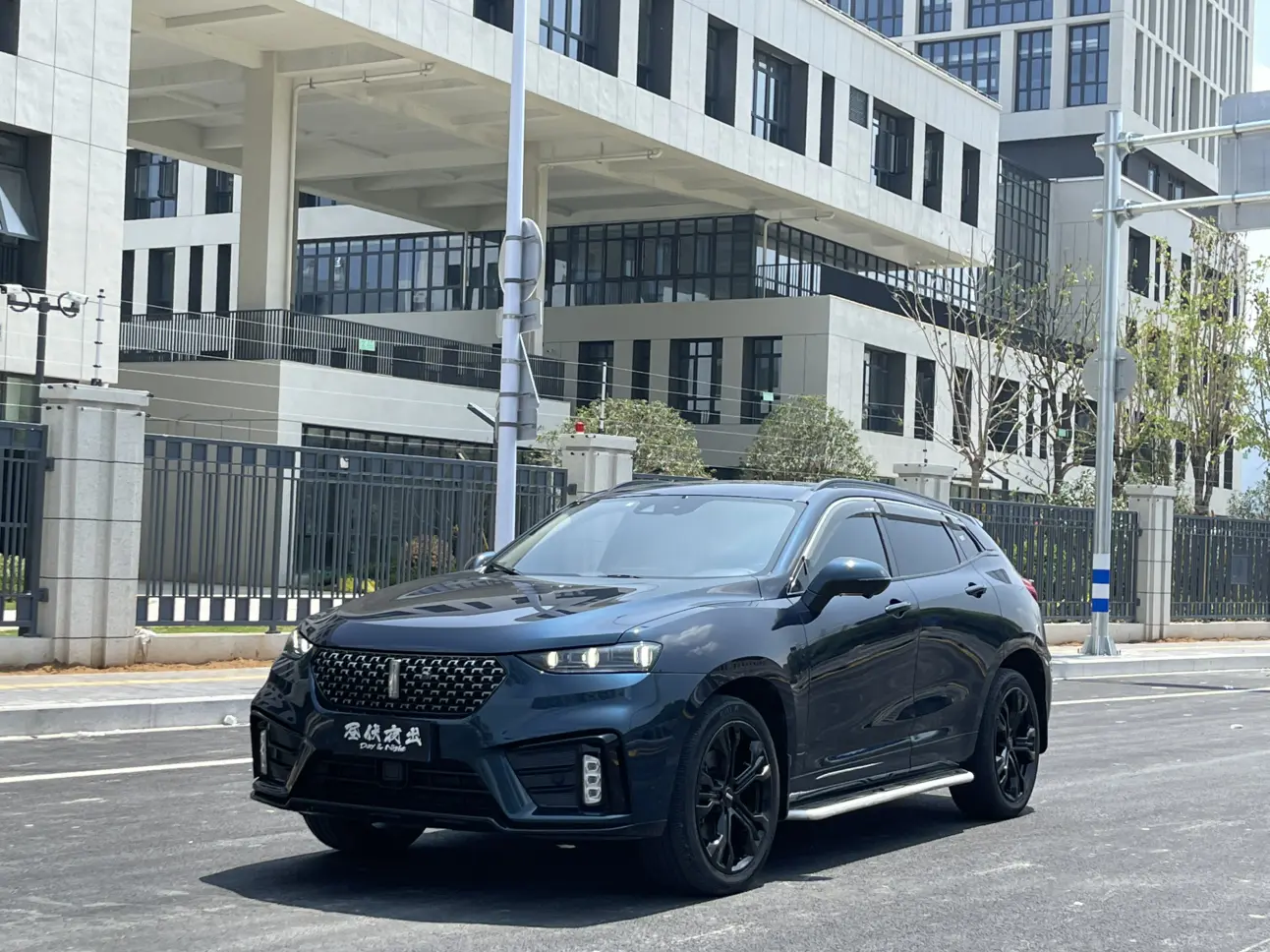 Wey Wei brand VV7