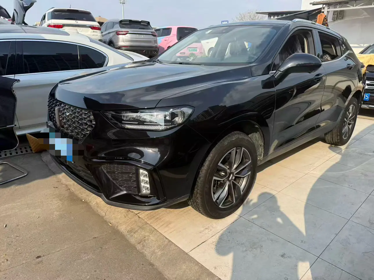 Wey Wei brand VV5