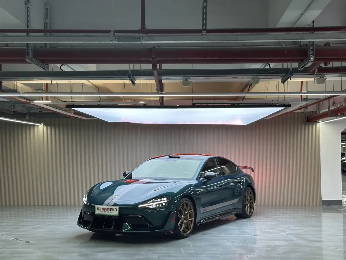 Xiaomi car Xiaomi SU7 Ultra  из Китая