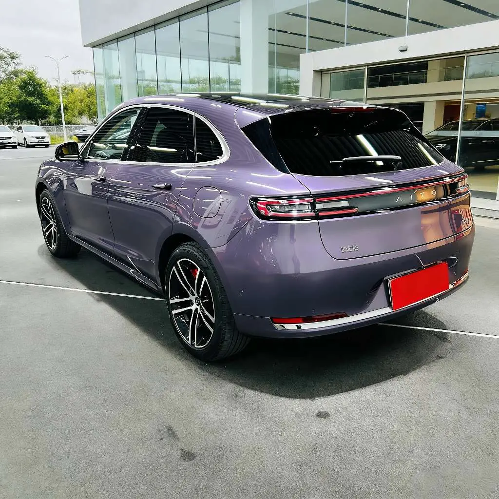 AITO M5