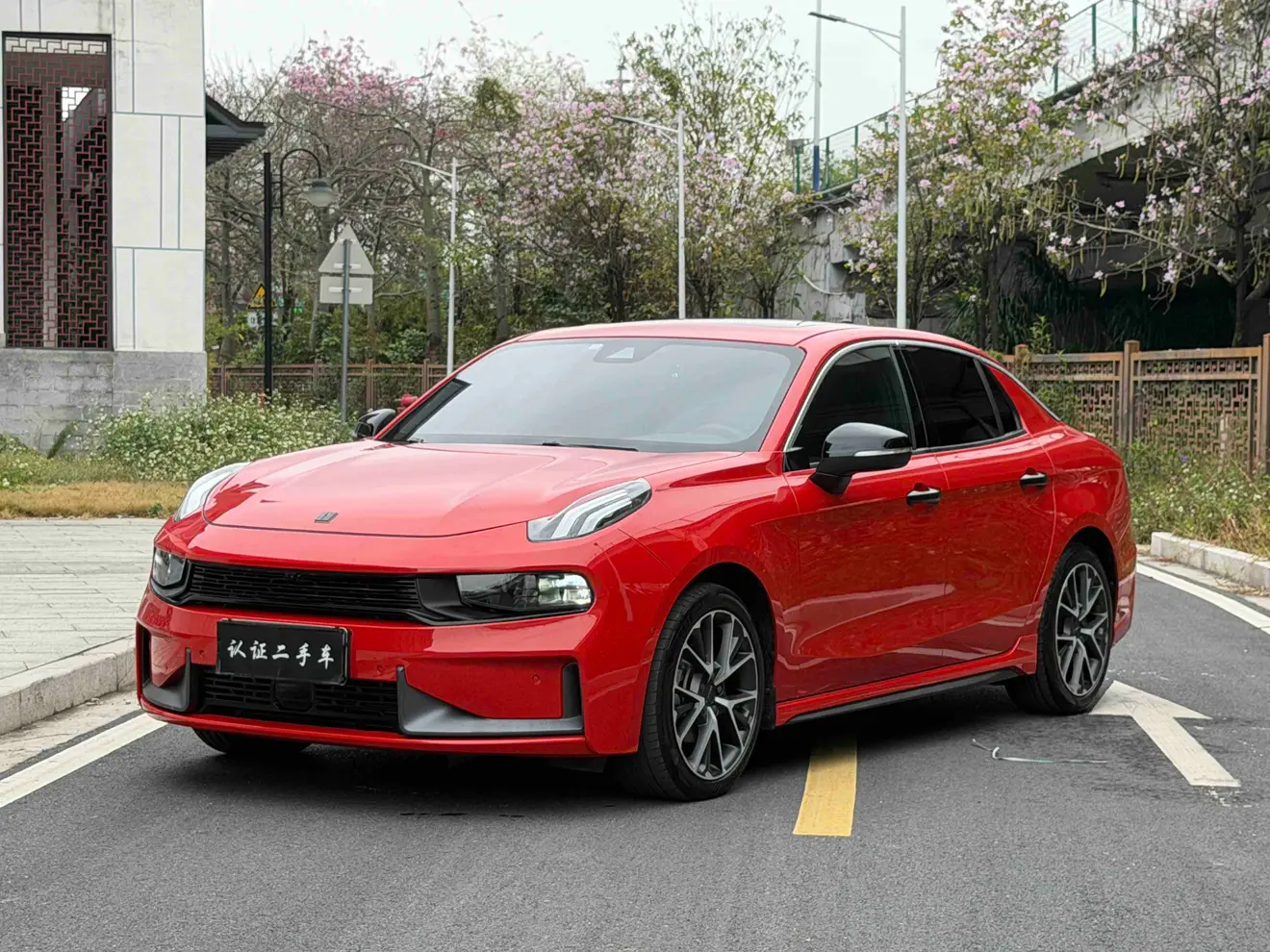 Lynk & Co 03