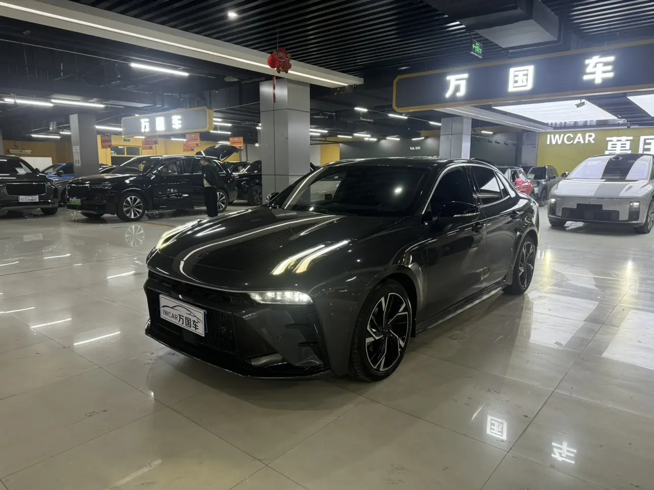 Lynk & Co 03